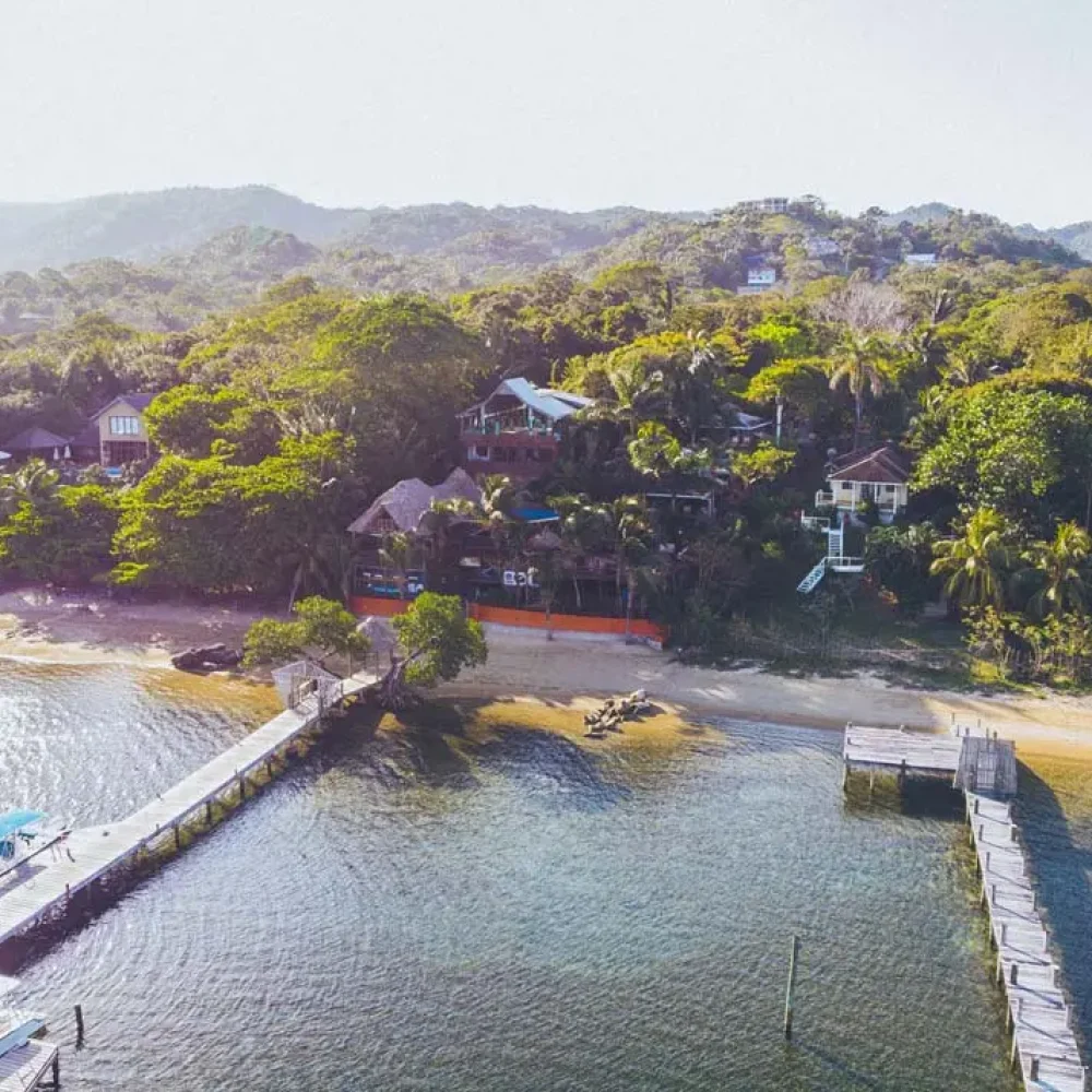 Tranquilseas Hotel Resort Roatán